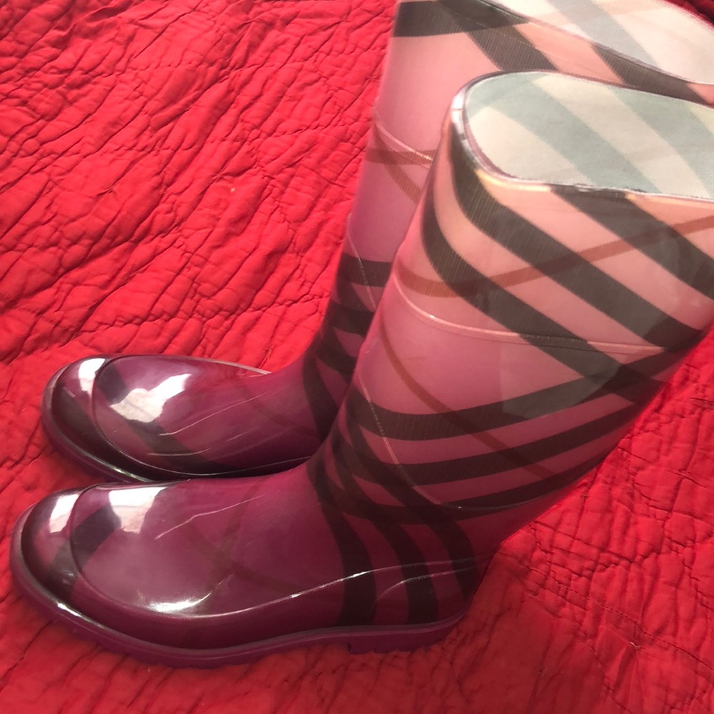 Authentic Burberry rain boots